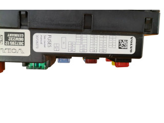 Блок предохранителей 30728512, 06W232   Volvo XC90    