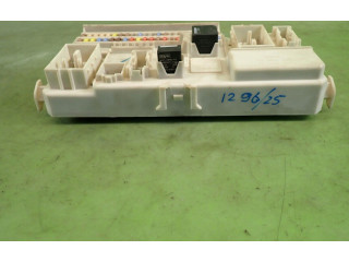 Ящик предохранителей (комплект) 31268178   Volvo V50