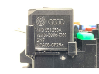 Блок предохранителей 5WA937615 Skoda Superb B9