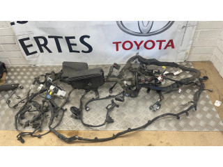 Блок предохранителей 8266253250, 8266253270 Lexus IS III XE30