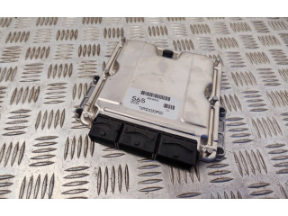 Блок управления двигателя 30630565 Volvo S40, V40