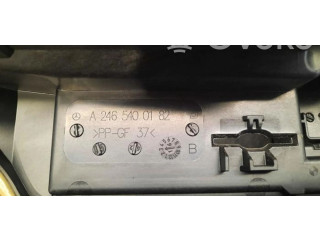   Pojistková skříňka A2465400182   Infiniti Q30 2016