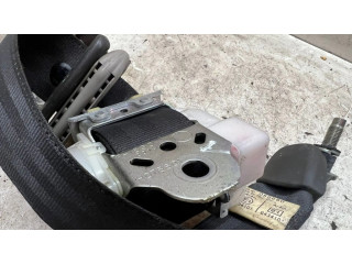 Задний ремень безопасности