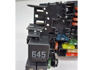 Блок предохранителей  5Q0937615C, X3226   Volkswagen Golf VII    