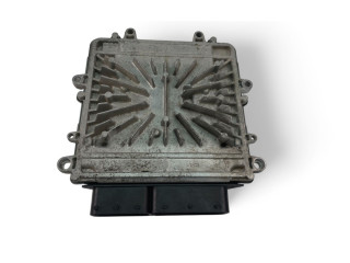 Блок управления двигателем Блок управления 31303095AC, 0281016616   Volvo V70