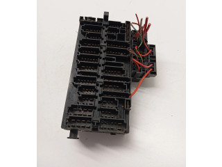 Блок предохранителей 357937039 Volkswagen Transporter - Caravelle T4