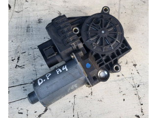 Передний двигатель механизма для подъема окон Audi A4 S4 B5 8D 1999 - 2000 года