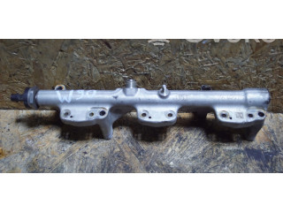 Топливная рампа 7639975   BMW 1 F20 F21  