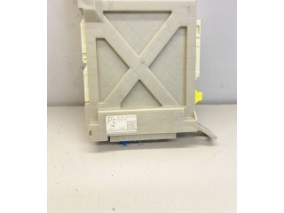 Pojistková skříňka 8273030L30, 8273030L30B Lexus GS 250 350 300H 450H 2014