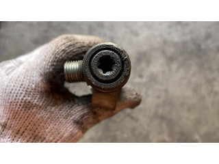 Vstřikovací lišta 0445216002, 010738 BMW 5 E39 pro naftový motor 3.0 M57