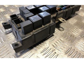 Блок предохранителей 9452993, 518323118 Volvo XC90