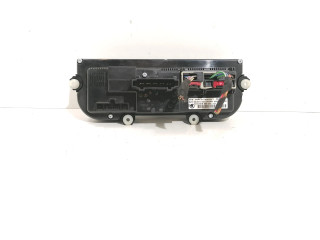 Блок управления климат-контролем 3T0820047AH   Skoda Yeti (5L)