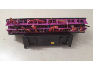 Pojistková skříňka 1486818473 Audi A8 S8 D3 4E 2004