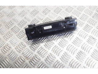 Блок управления климат-контролем F1ET18C612DJ, WZ8V039543   Ford Focus