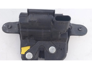 Замок задней крышки