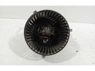 Вентилятор печки       Volkswagen Caddy