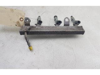 Vstřikovací lišta 1611551580, 1611551580 Peugeot 108 1KRFE(CFB)