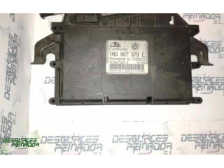 Блок управления двигателем Блок управления 1H0907379E Volkswagen Golf III