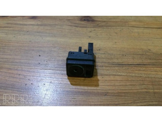 Включатель обогрева стекла с помощью электричества