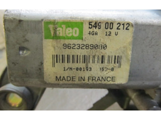 Моторчик заднего дворника     Citroen Saxo