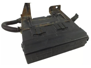 Pojistková skříňka 242822Y010 Nissan Maxima A34 2003