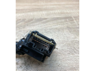 Ручка стеклоочистителей 17A164, LH Subaru Forester SF