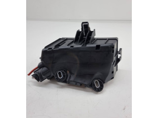 Блок предохранителей 5q0937125b   Skoda Octavia Mk3 (5E)    