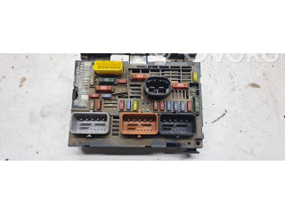 Блок предохранителей 9664705980   Citroen C5    