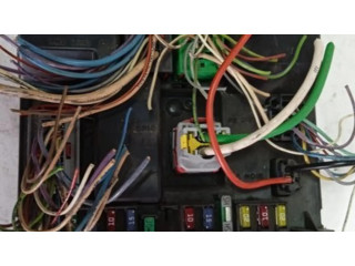 Pojistková skříňka 9651196880, 9651197580 Peugeot 307 CC 2005