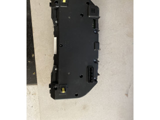 Přístrojová deska Toyota Avensis T270 2014