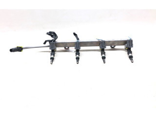 Топливная рампа KME340C1465A412 Mitsubishi Outlander