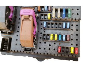 Блок предохранителей 30728512, 28017881   Volvo XC90    