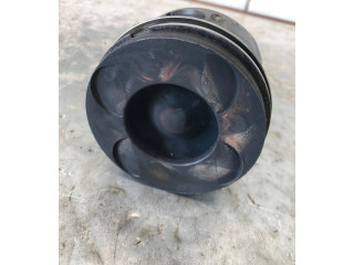 Píst Mercedes-Benz E W211 648.961