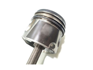  Поршень с шатуном    Volkswagen Golf Cross  