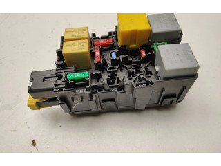 Блок предохранителей 9806192580 Peugeot 2008 I