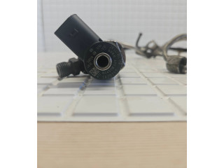 Комплект форсунок 04L130755D, 0445010537    Audi Q3 8U   