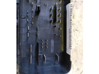 Pojistková skříňka 1K0937125 Volkswagen Caddy