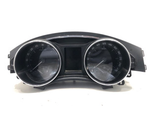 Панель приборов 3T1920840D   Skoda Superb B6 (3T)       