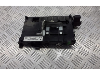 Блок предохранителей 8200387290 Renault Clio II