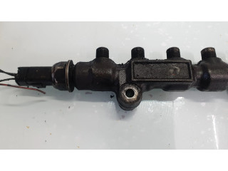 Топливная рампа    Peugeot Partner 1.9 