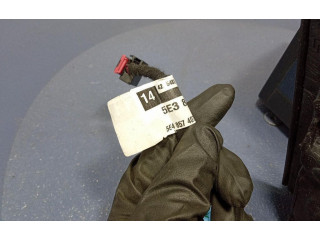 Поршень Зеркало (управляемое электричеством)    Skoda Octavia 985  