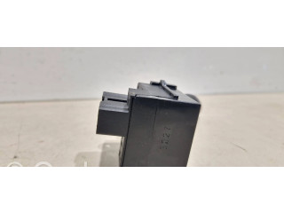 Ручка стеклоочистителей M18624 Honda Stream