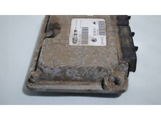 Блок управления двигателя 032906014F   Skoda Octavia Mk1 (1U)