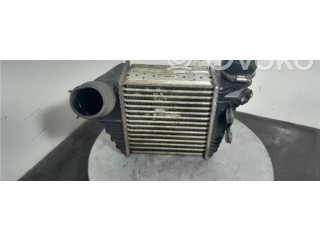 Интеркулер 1J0145803G Audi A3 S3 8L