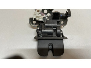 Zámek zadních dveří 4H0827505A   Audi A3 S3 8V 2015