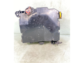 Блок предохранителей Mitsubishi Outlander