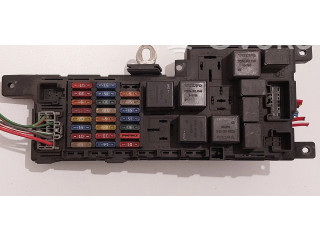 Блок предохранителей 8637841, 518717004   Volvo V70    