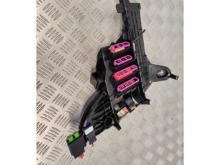 Pojistková skříňka 4N0971845M Audi A8 S8 D5 2019