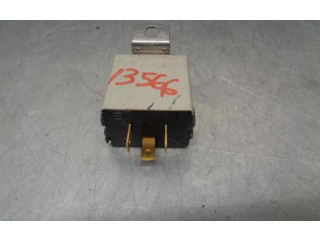 Блок предохранителей MB894074 Mitsubishi Space Wagon