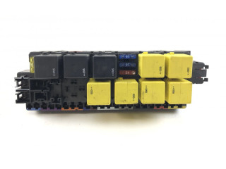 Блок предохранителей  05045117, A2305454632   Mercedes-Benz SL R230    